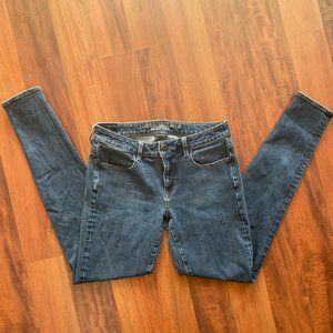 AEO Super Stretch X4 Jegging Denim Jeans, Size 6 Long